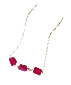 Deals 🥰 A Blonde and Her Bag Jewelry 👩 women Baker Beach 3 Stone Necklace in Ruby 🎉