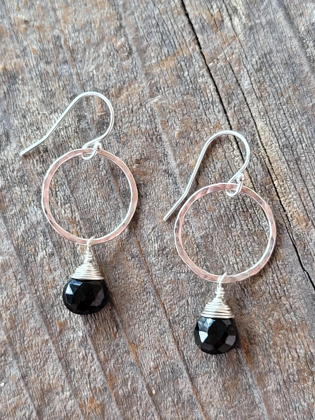 Discount ⌛ A Blonde and Her Bag Jewelry 👩 women Yuliya Earring 🔨 Hammered in Black Onyx ✔️ - Image 3