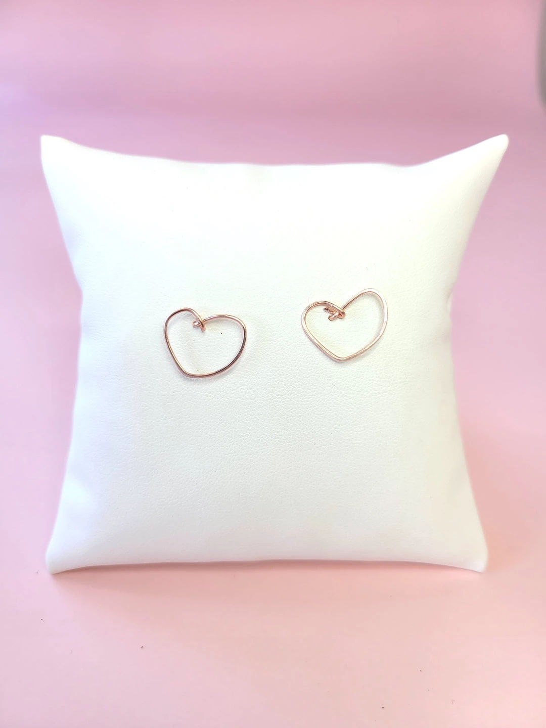 Cheap ๐งจ A Blonde and Her Bag Jewelry ๐ฉ women Stud Hearts in Rose Gold โ - Image 2