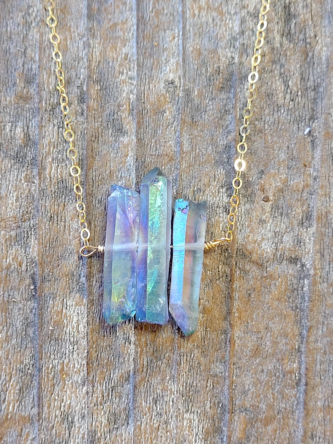 Best Pirce π₯ A Blonde and Her Bag Jewelry π© women Three Raw Mystic Grey Quartz Crystal Pendant Necklace in Gold π₯° - Image 3